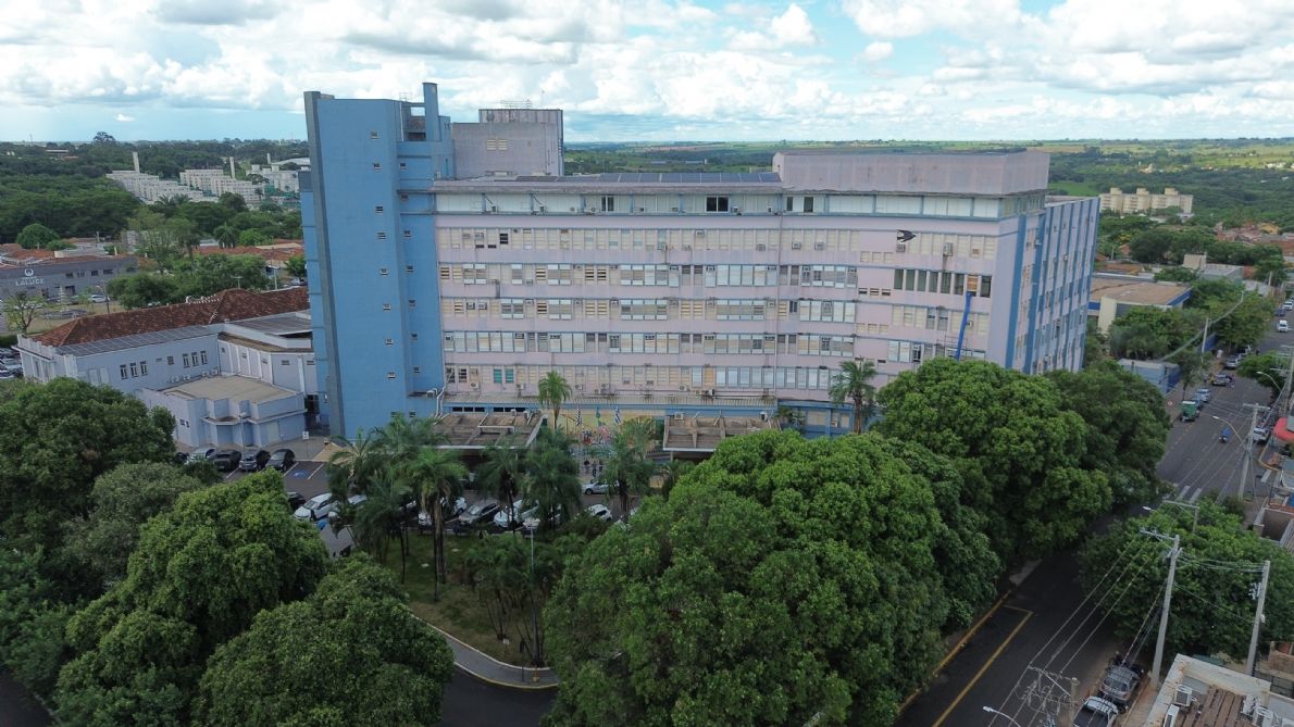 Santa Casa de Araçatuba realiza procedimento inédito com polilaminina para tratamento de lesão medular